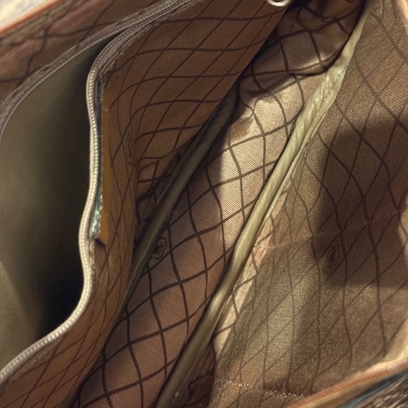 Vintage Brown and Tan Shoulder Bag with Leather Trim - Picture 6 of 6